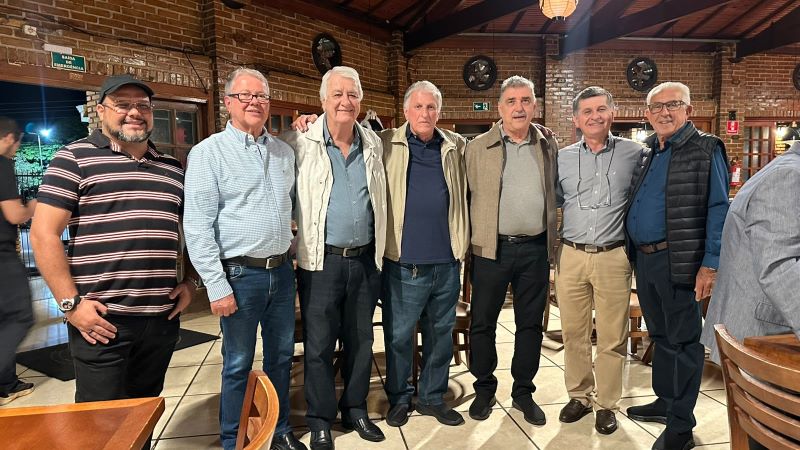 8-noite-de-reencontro-104524-fde805