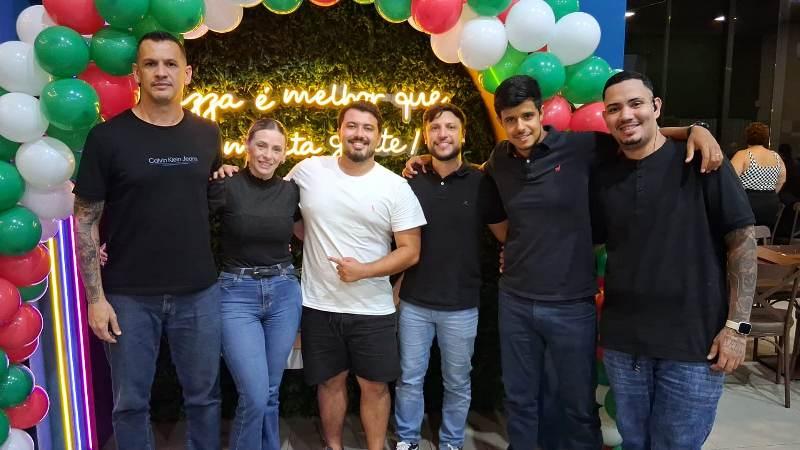 Um ano da Pizzaria Manzini em Assis