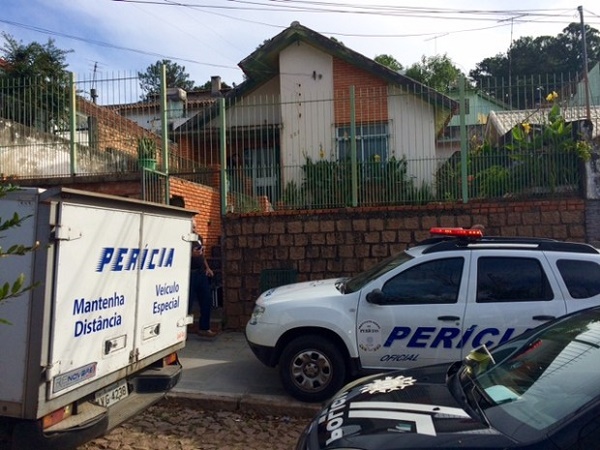 Cinco pessoas são encontradas mortas em casa em Porto Alegre