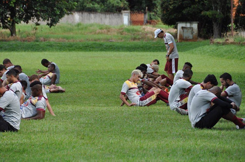 VOCEM apresenta primeiros atletas contratados, em feijoada no domingo