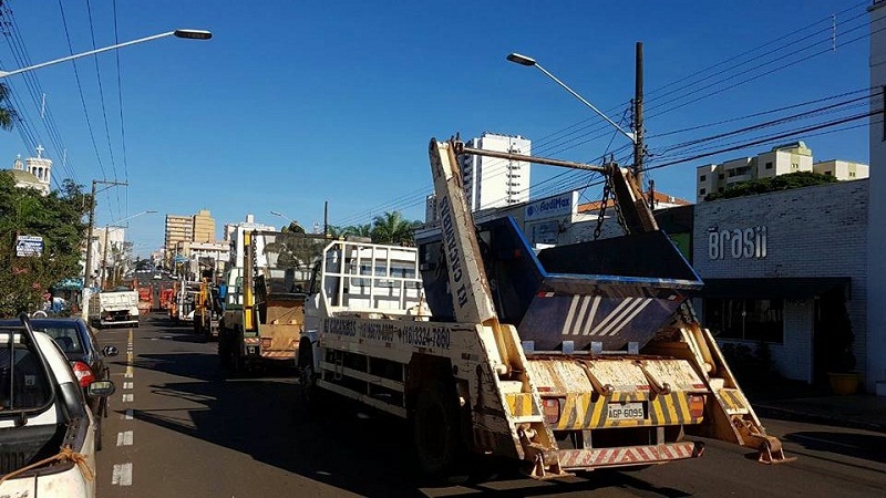 PROTESTO: Proprietários de caçambas querem solução para o descarte de entulhos