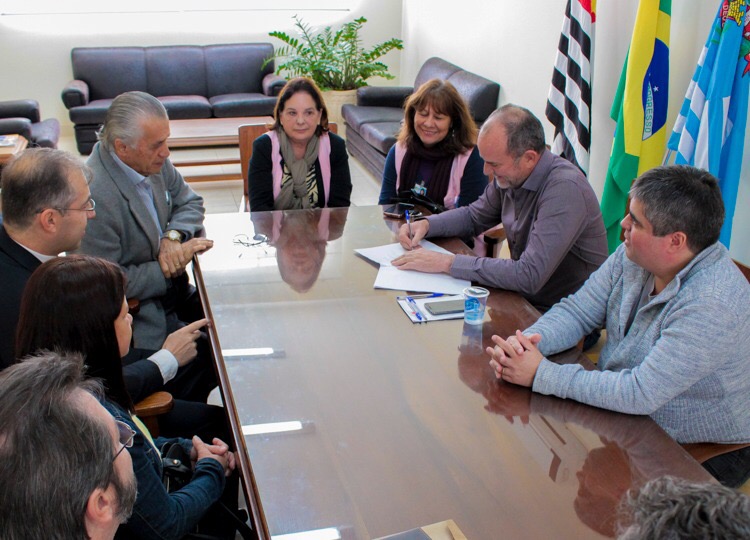 Lideranças de Assis se unem para tentativa de retorno dos serviços de Oncologia