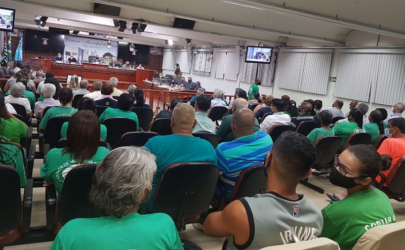 Com a casa lotada, Câmara Municipal realizou discussão da 'Taxa do Lixo'