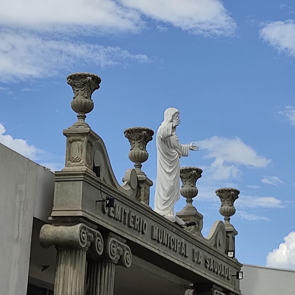 Sepultamentos em Assis nesta segunda-feira, 20