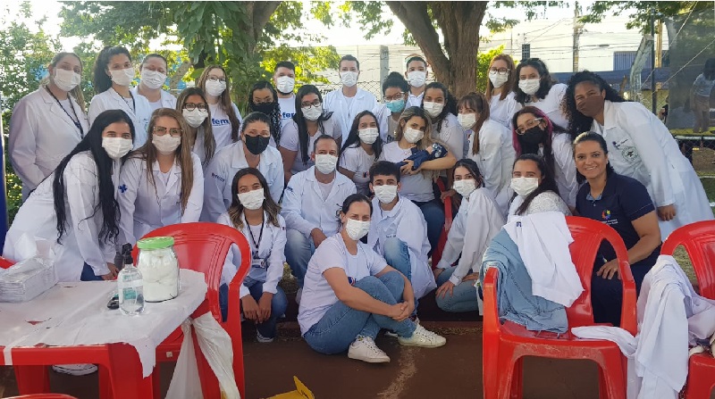 Cursos de Enfermagem e Fisioterapia da FEMA participam de evento de promoção da saúde