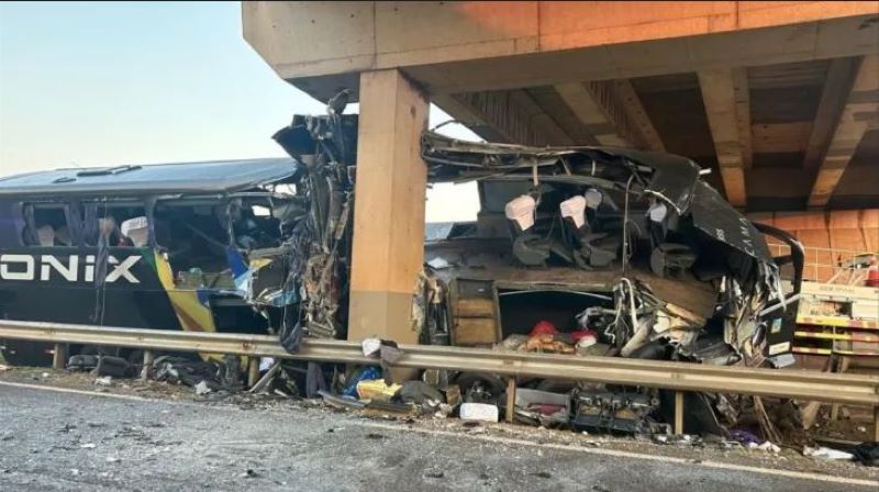 Acidente com ônibus em Itapetininga deixa 10 mortos
