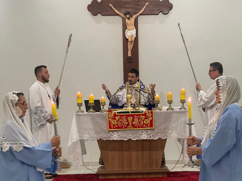 A evolução da igreja Ortodoxa São Miguel Arcanjo, em Assis