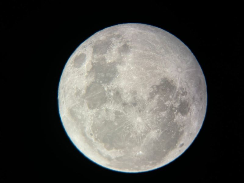 Fotógrafo registra superlua azul em Assis