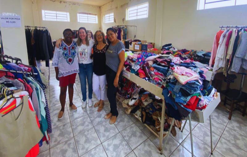 Projeto S.E.R convida para bazar beneficente que fará hoje, 14