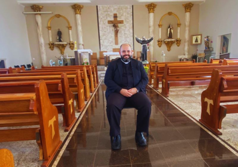 Padre da Capela São Francisco de Assis reflete sobre a vida do padroeiro da cidade