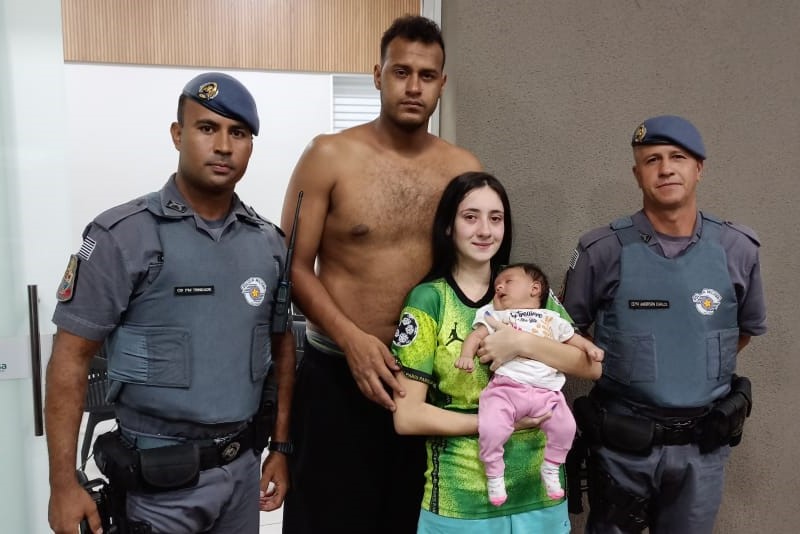 Polícia Militar salva a vida de uma bebê recém-nascida engasgada em Palmital