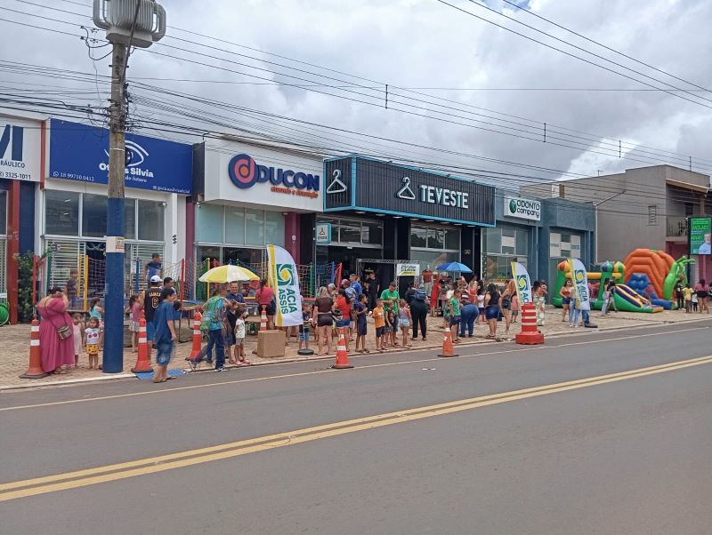 Ações de Natal da ACIA agitaram a Prudenciana