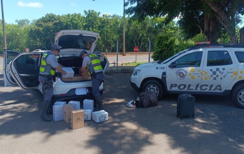 Polícia Rodoviária apreende 174 garrafas de vinho sem documentação, em Florínea