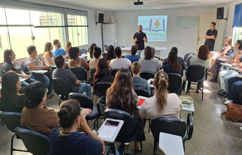 Saúde e curso de Farmácia UNIFIO realizam Projeto “AcolheFarma” de Educação Continuada