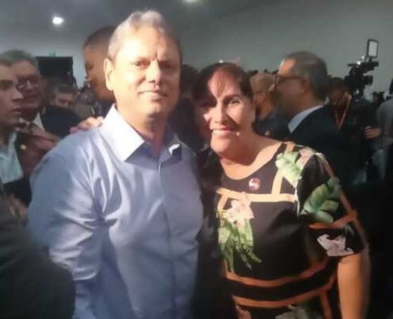 Prefeita Adriana Roncada assina convênios junto ao Governo de SP que ultrapassam R$ 3,6 milhões