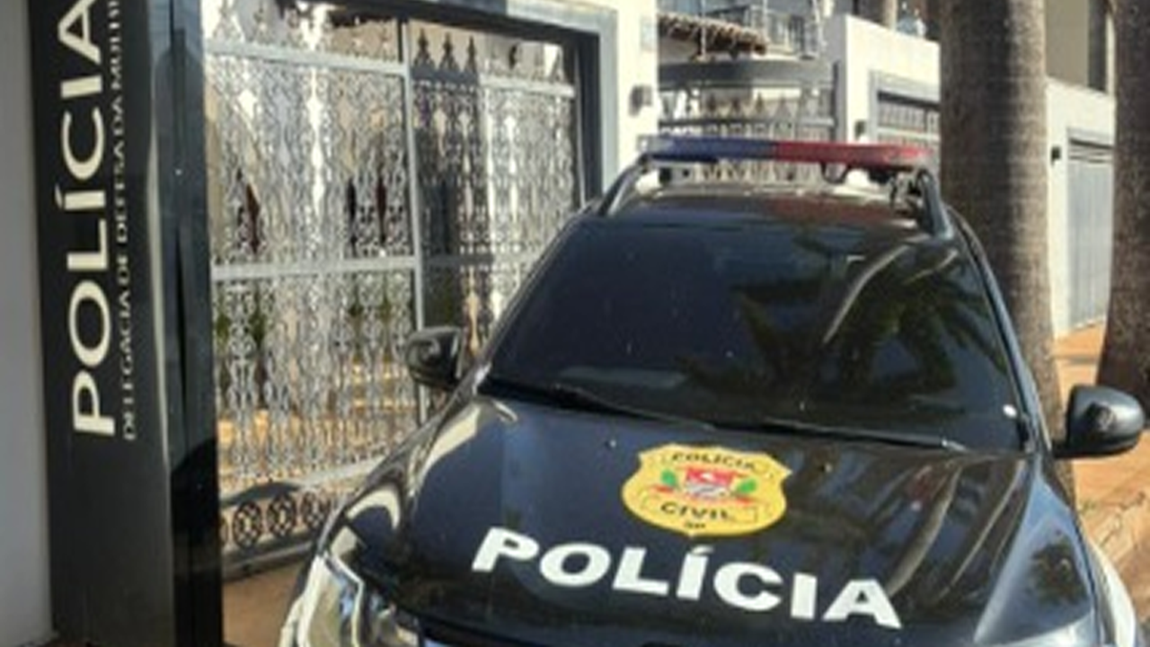 Pedido de socorro por celular leva Polícia Civil a resgatar mulher e prender companheiro em Assis