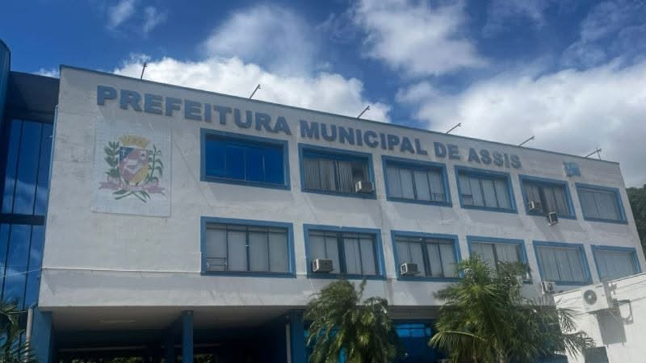 Prefeitura de Assis divulga nota e nega convocação de servidores para sessão da Câmara
