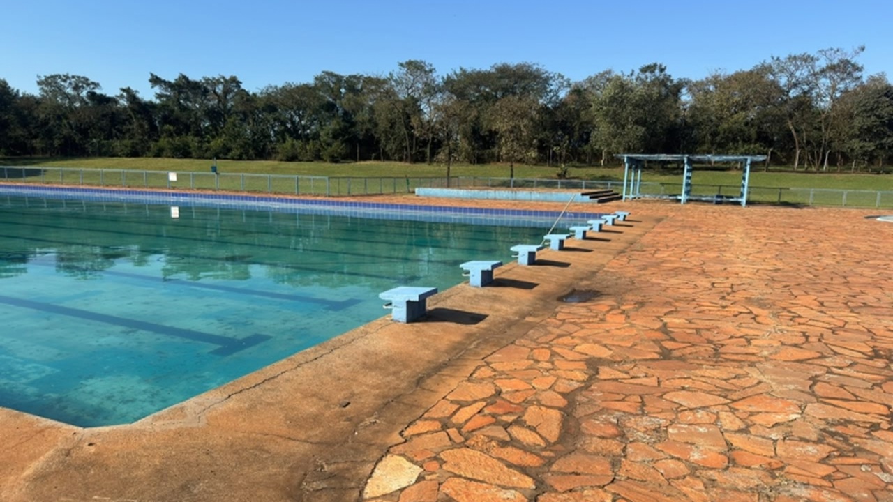 Centro Social Urbano reabre piscina gratuita aos fins de semana em Assis