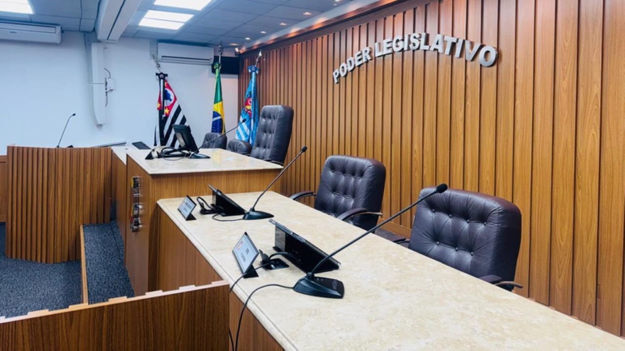 Câmara de Assis vota projetos que destinam R$ 230 mil à Assistência Social