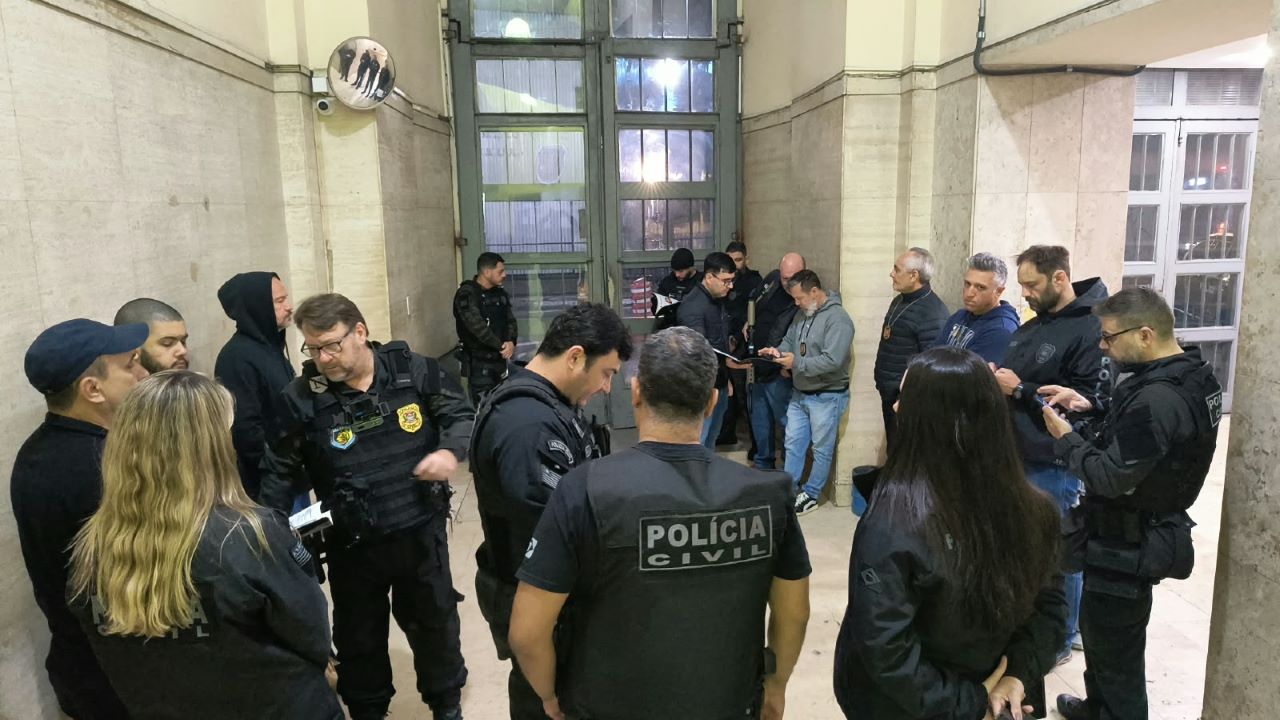 Polícia descobre rede com 2.778 linhas virtuais em investigação sobre golpes bancários